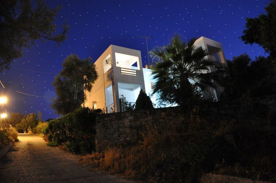 Korfes Apartments Kamilari Exterior photo